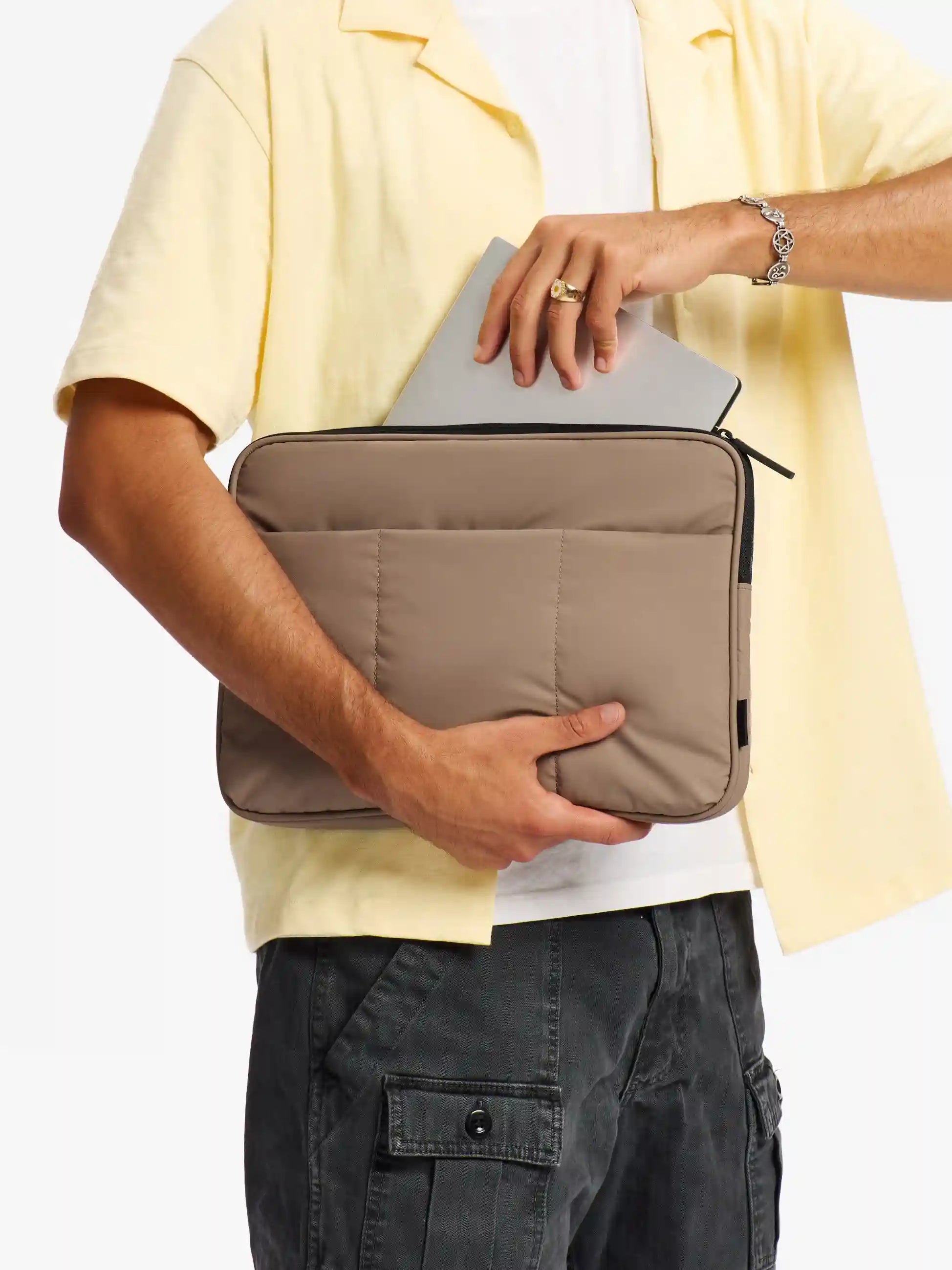 calpaktravelmalls.com