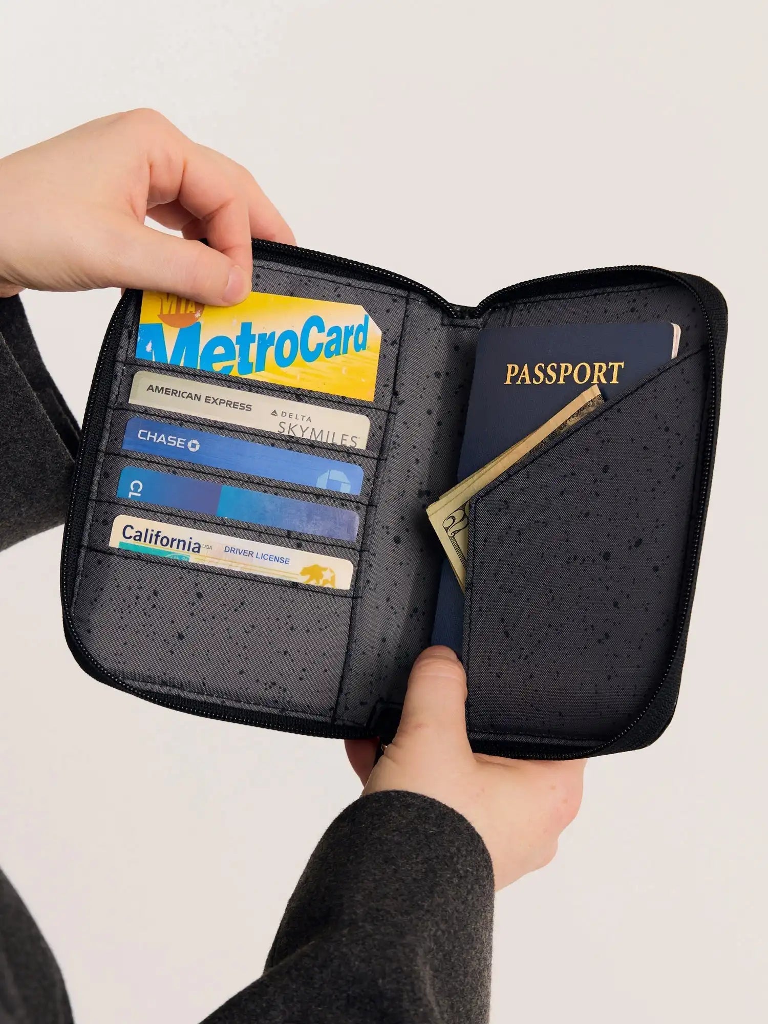 calpaktravelmalls.com