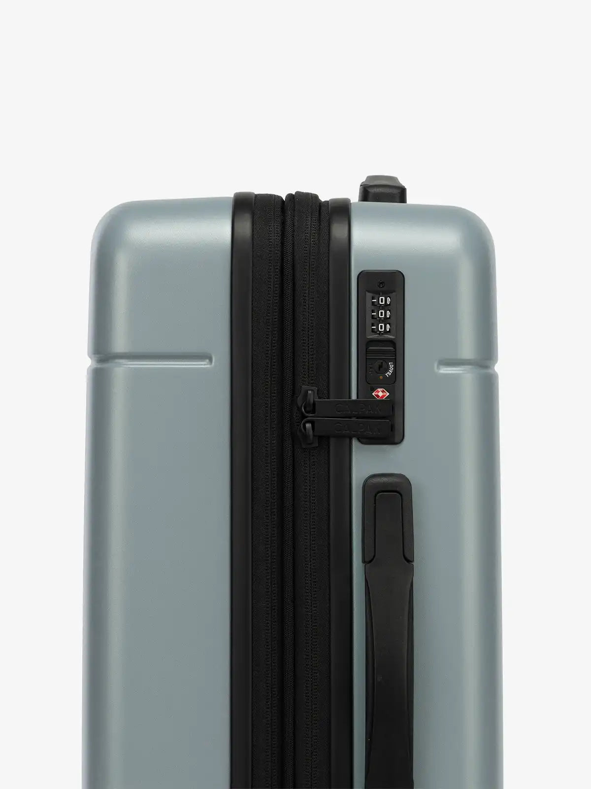 calpaktravelmalls.com