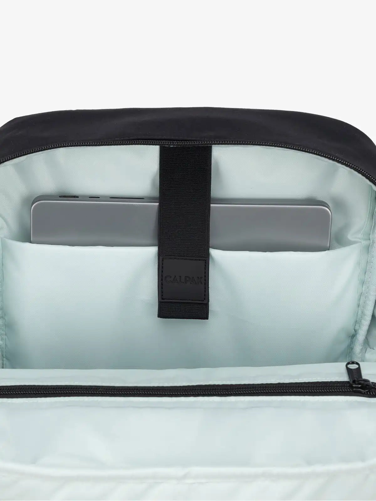 calpaktravelmalls.com