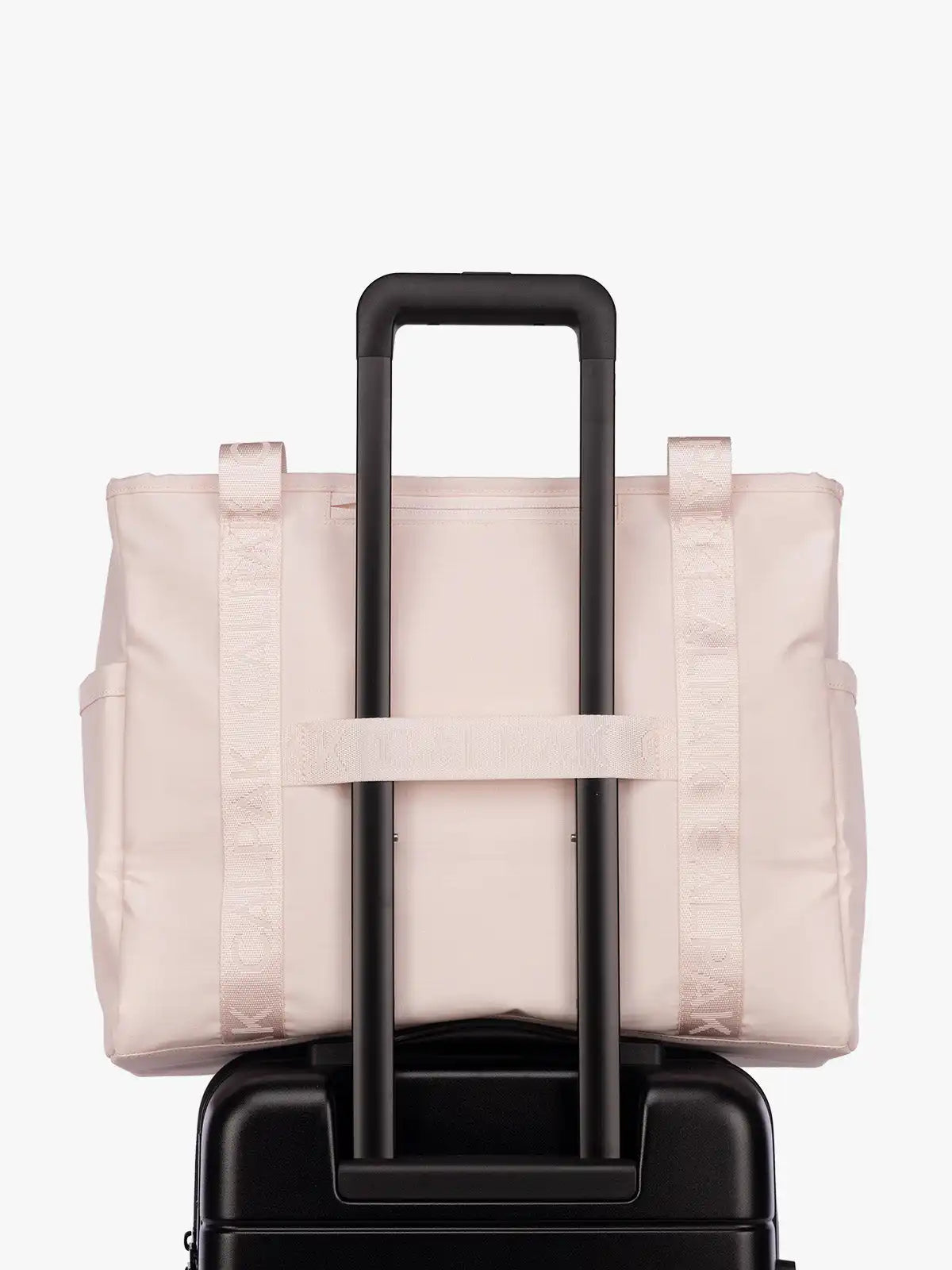 calpaktravelmalls.com
