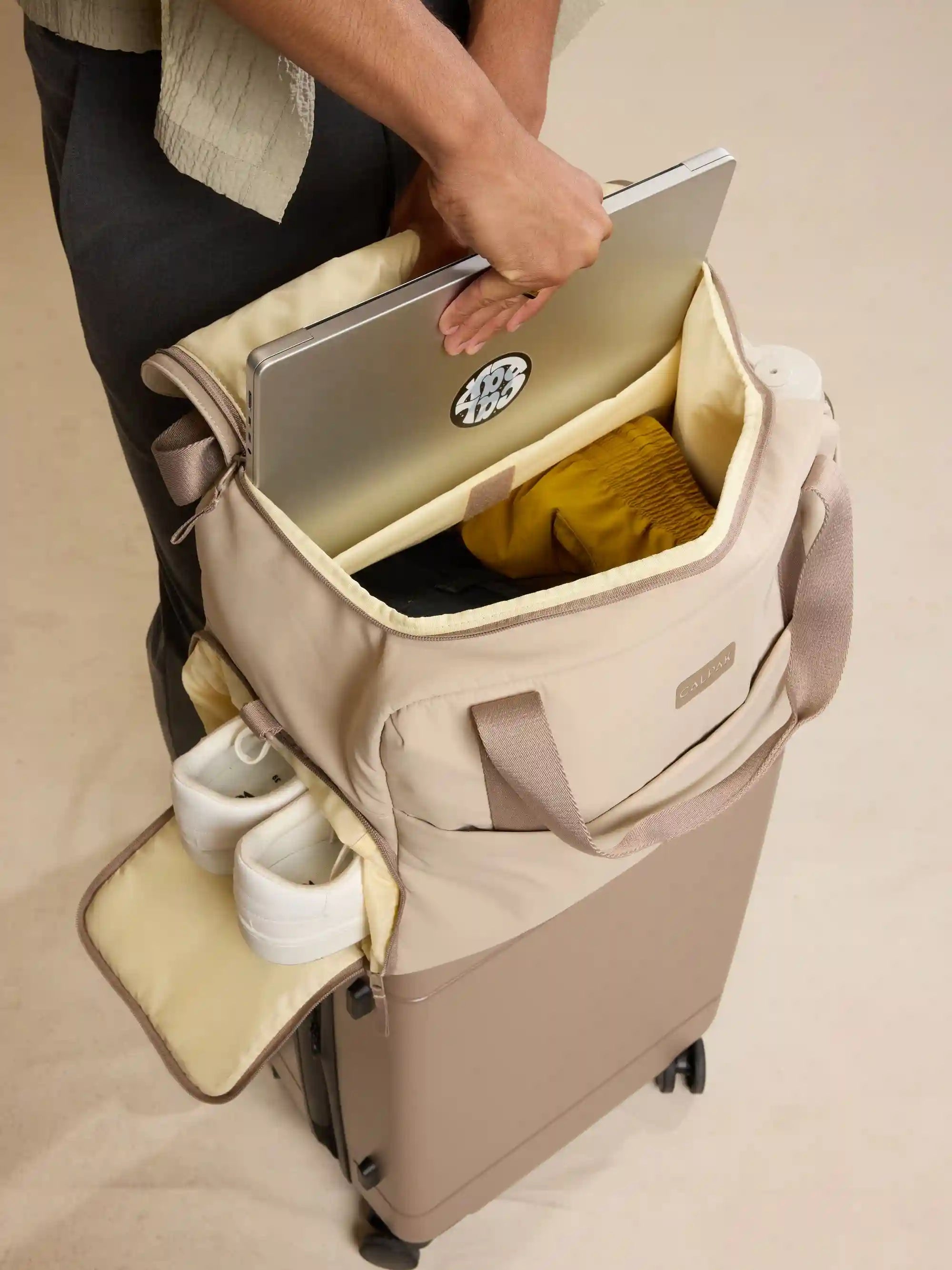 calpaktravelmalls.com
