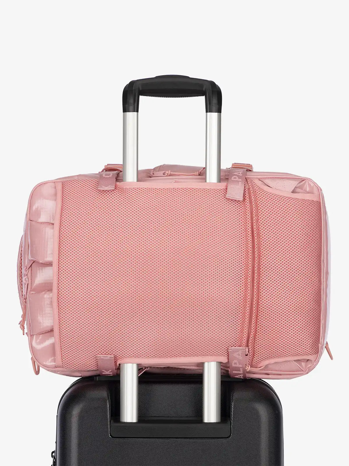 calpaktravelmalls.com