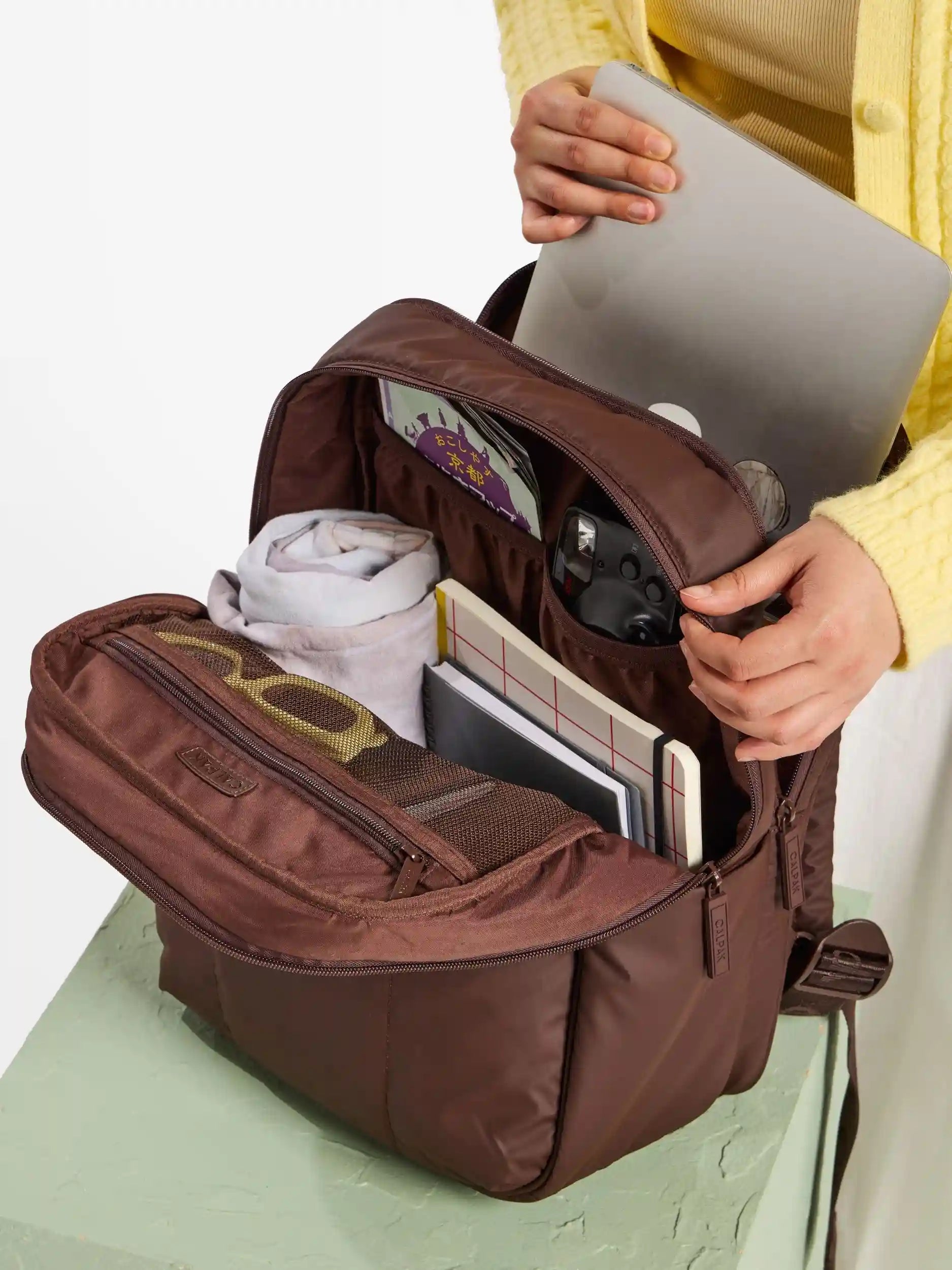 calpaktravelmalls.com