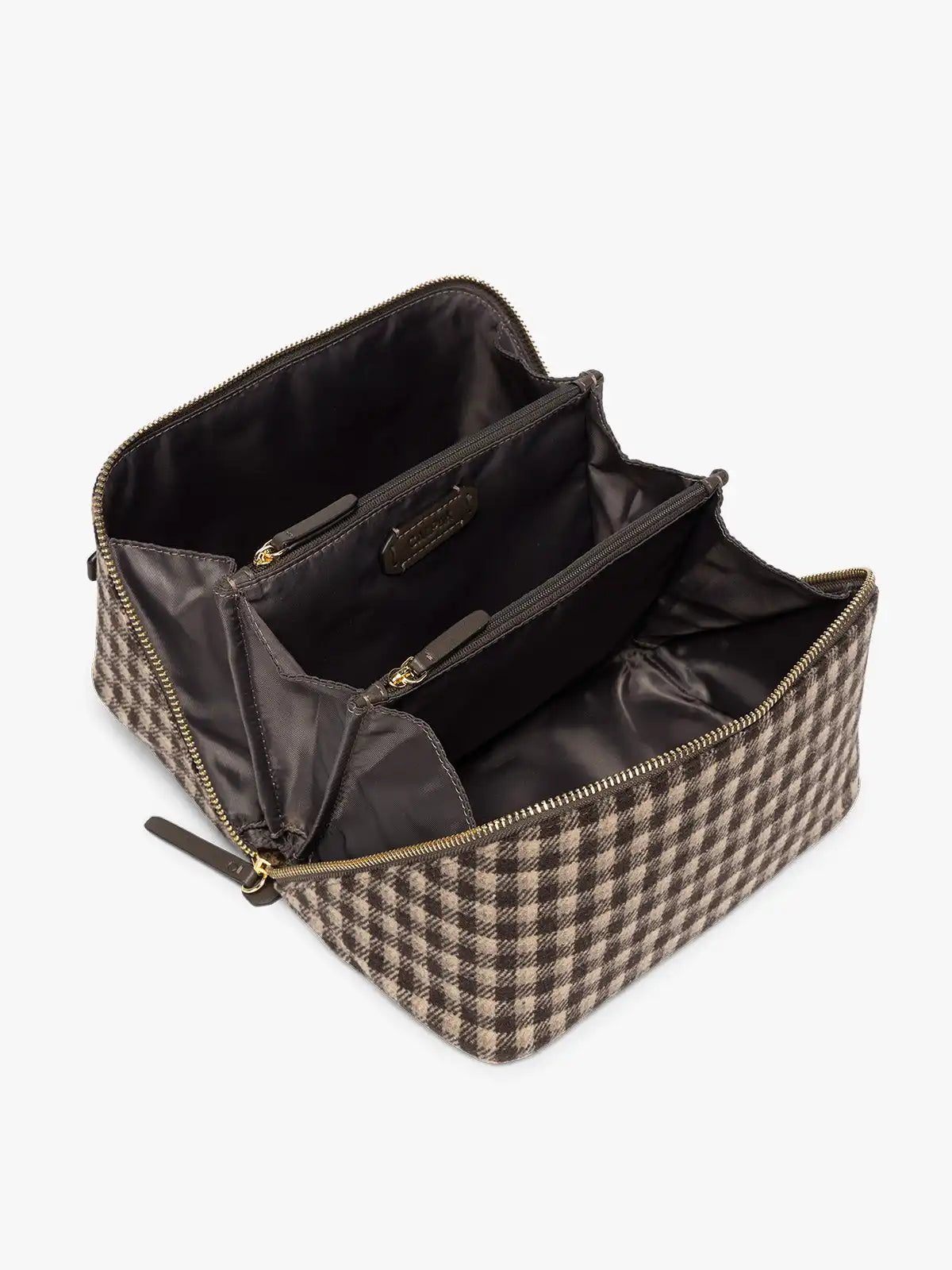 calpaktravelmalls.com
