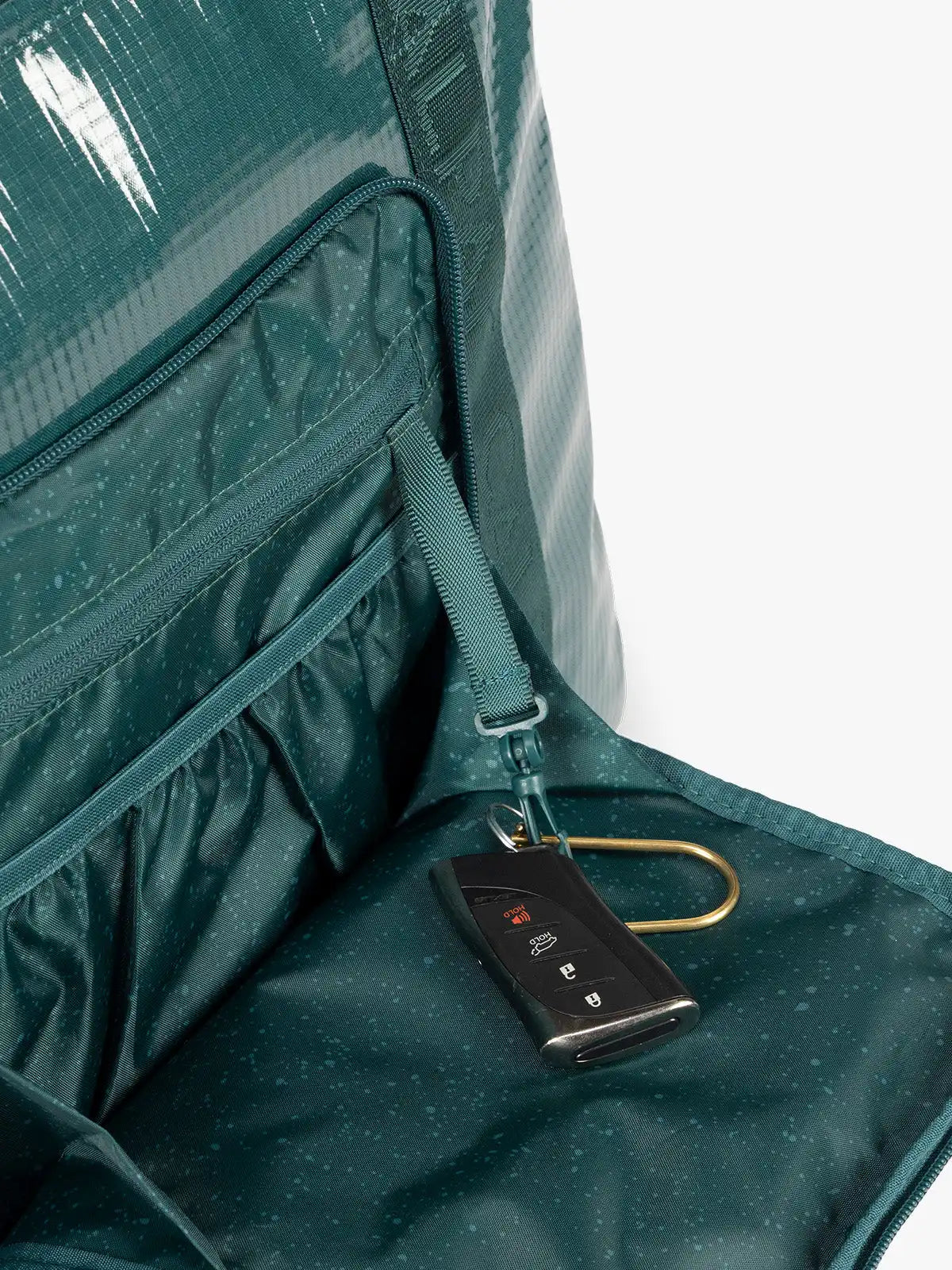 calpaktravelmalls.com
