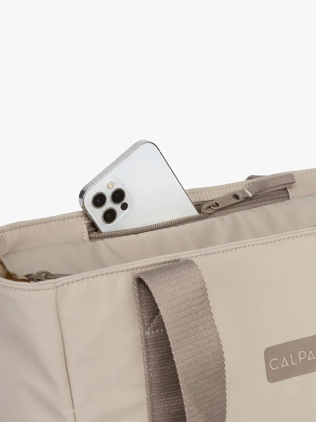 calpaktravelmalls.com