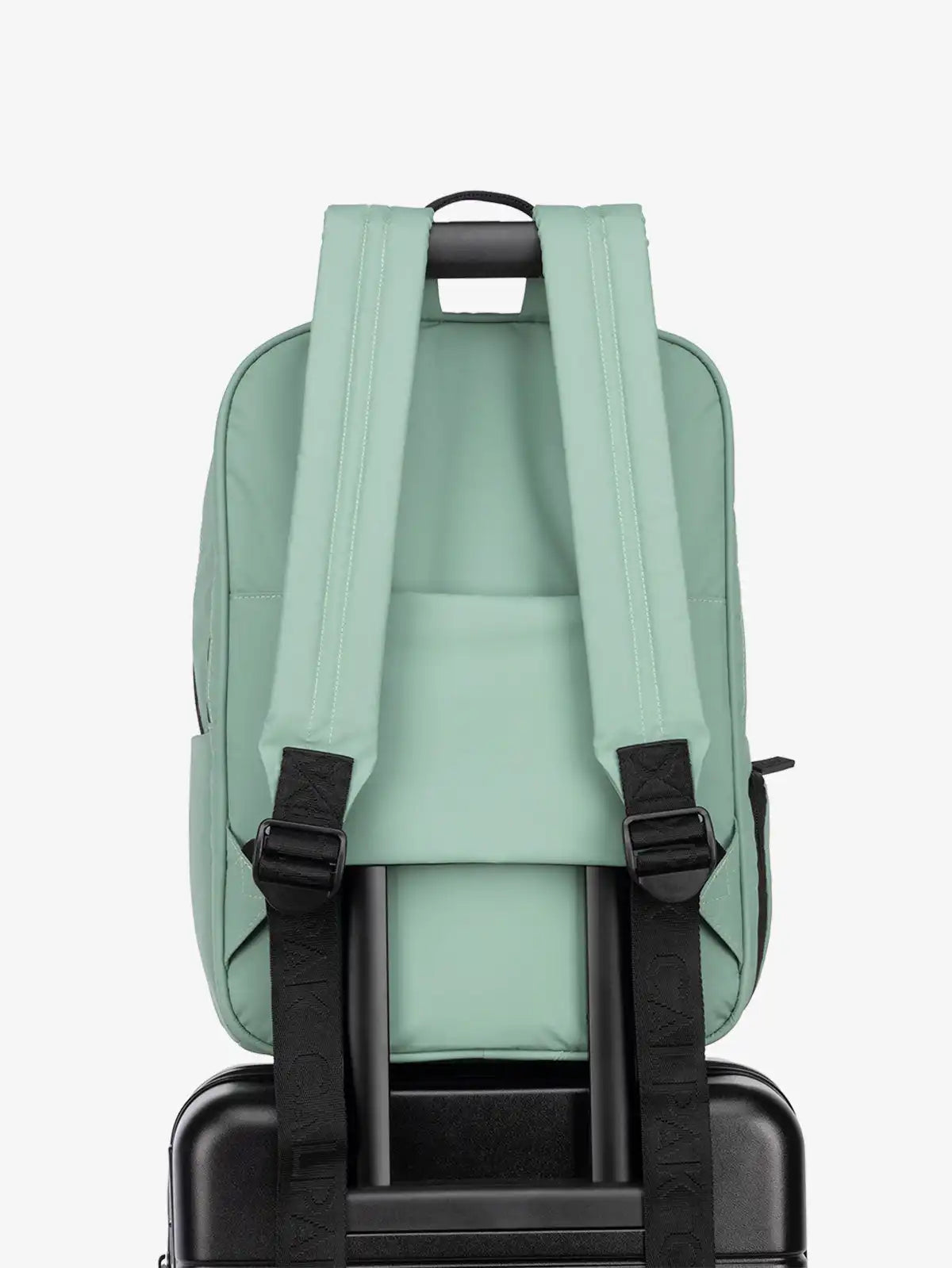 calpaktravelmalls.com