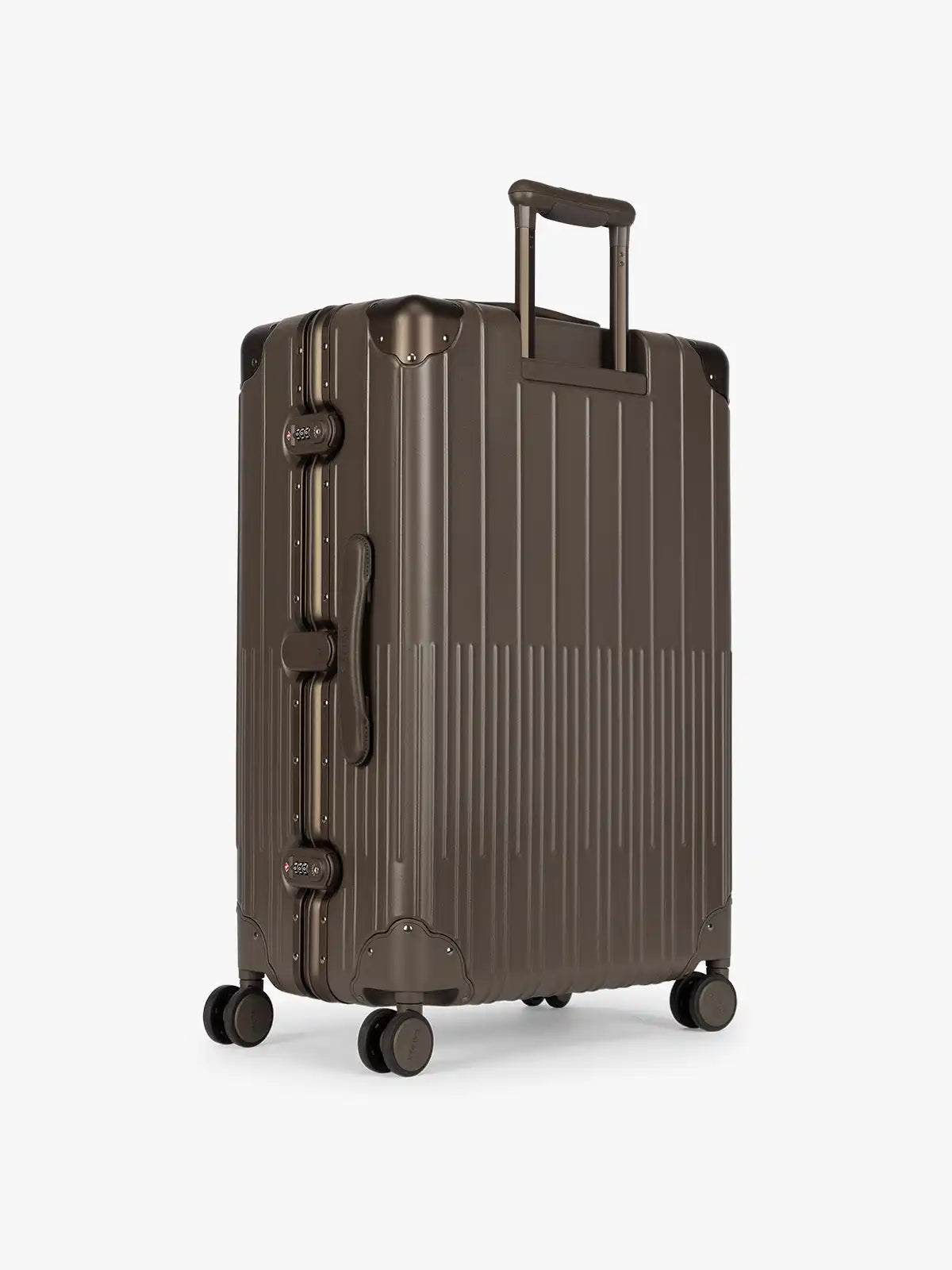 calpaktravelmalls.com
