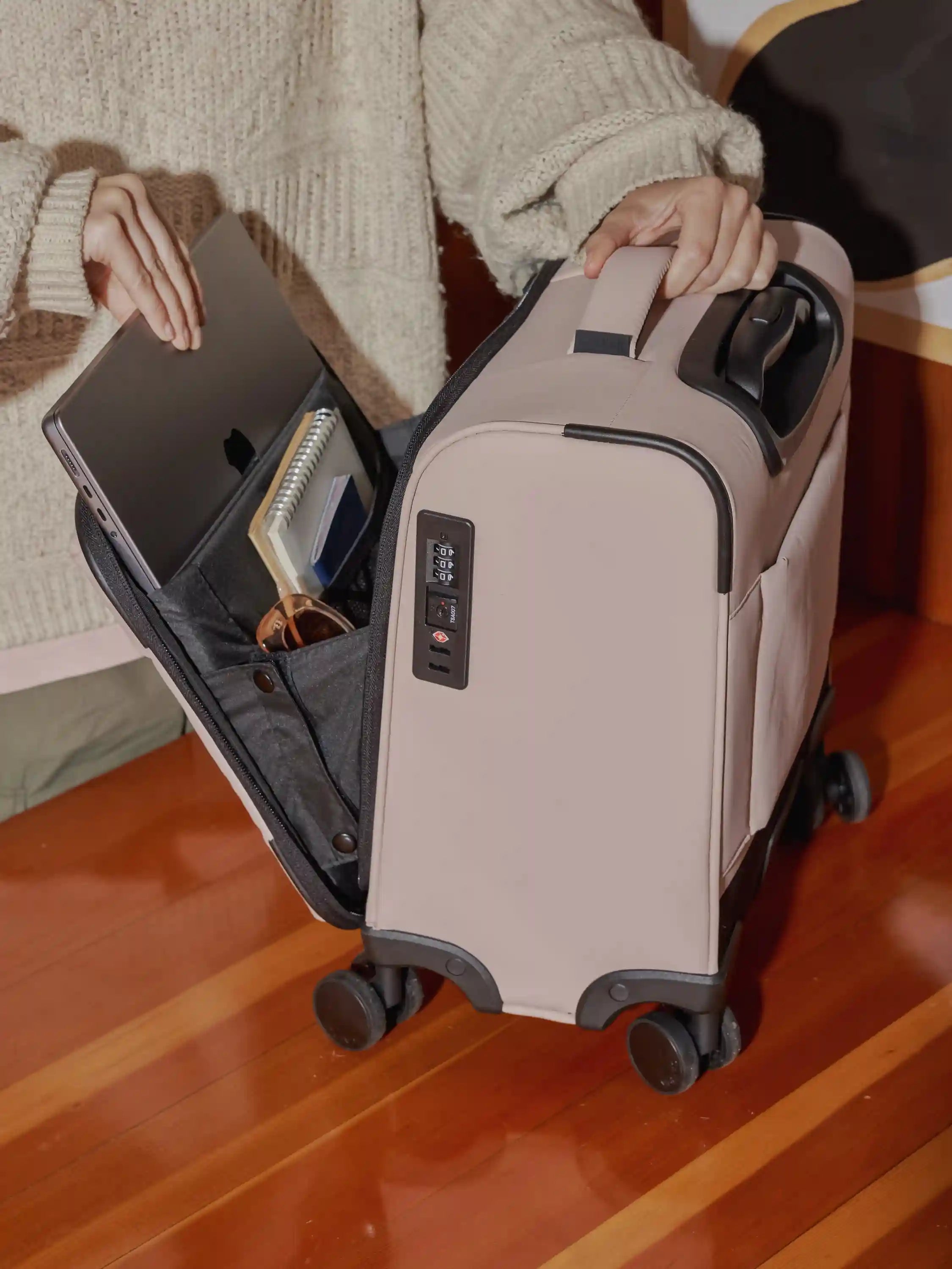 calpaktravelmalls.com