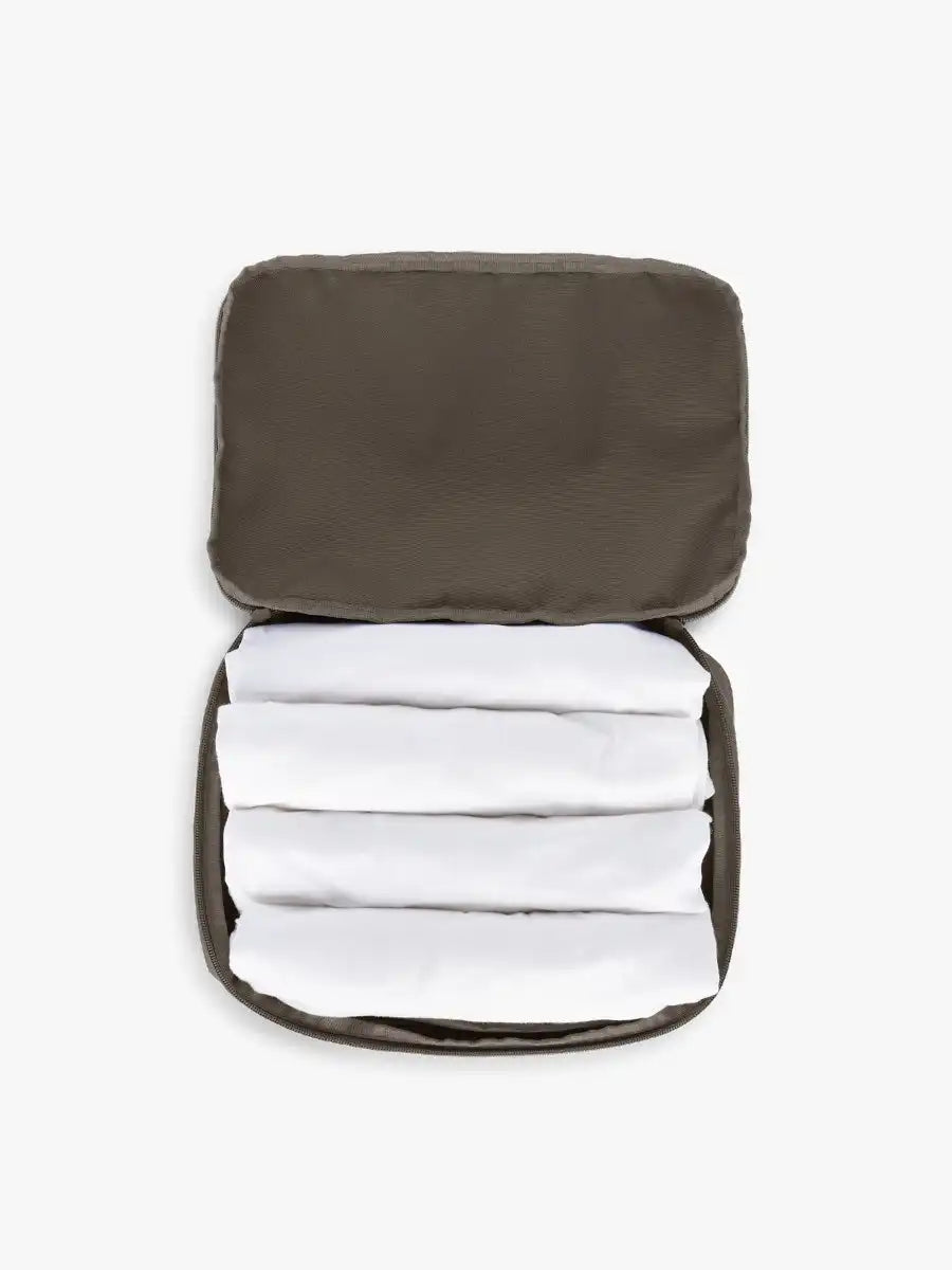 calpaktravelmalls.com