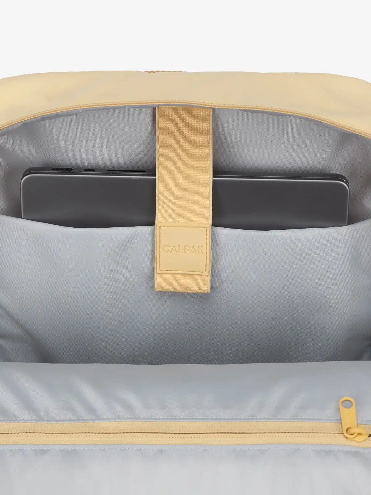 calpaktravelmalls.com