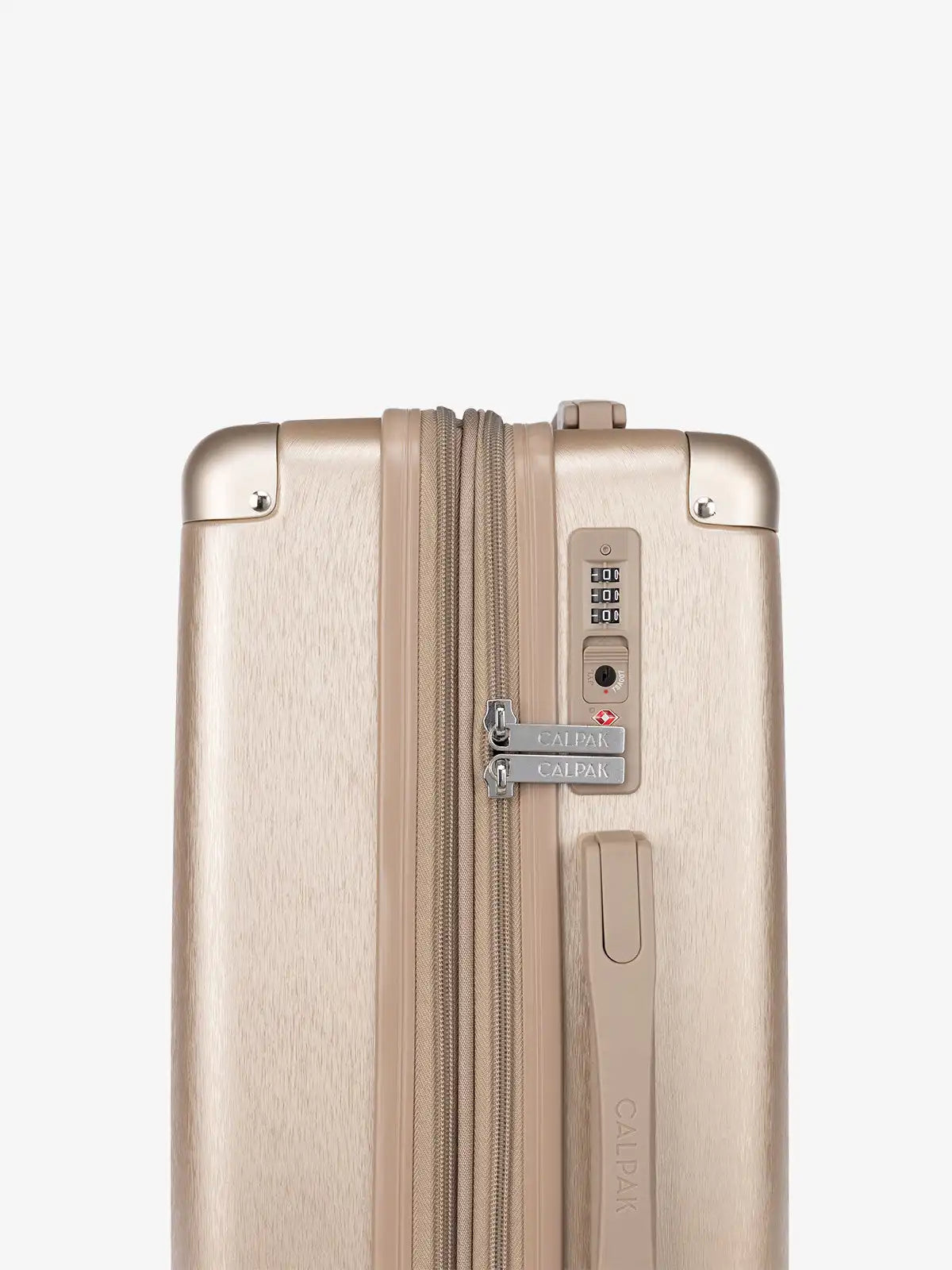 calpaktravelmalls.com