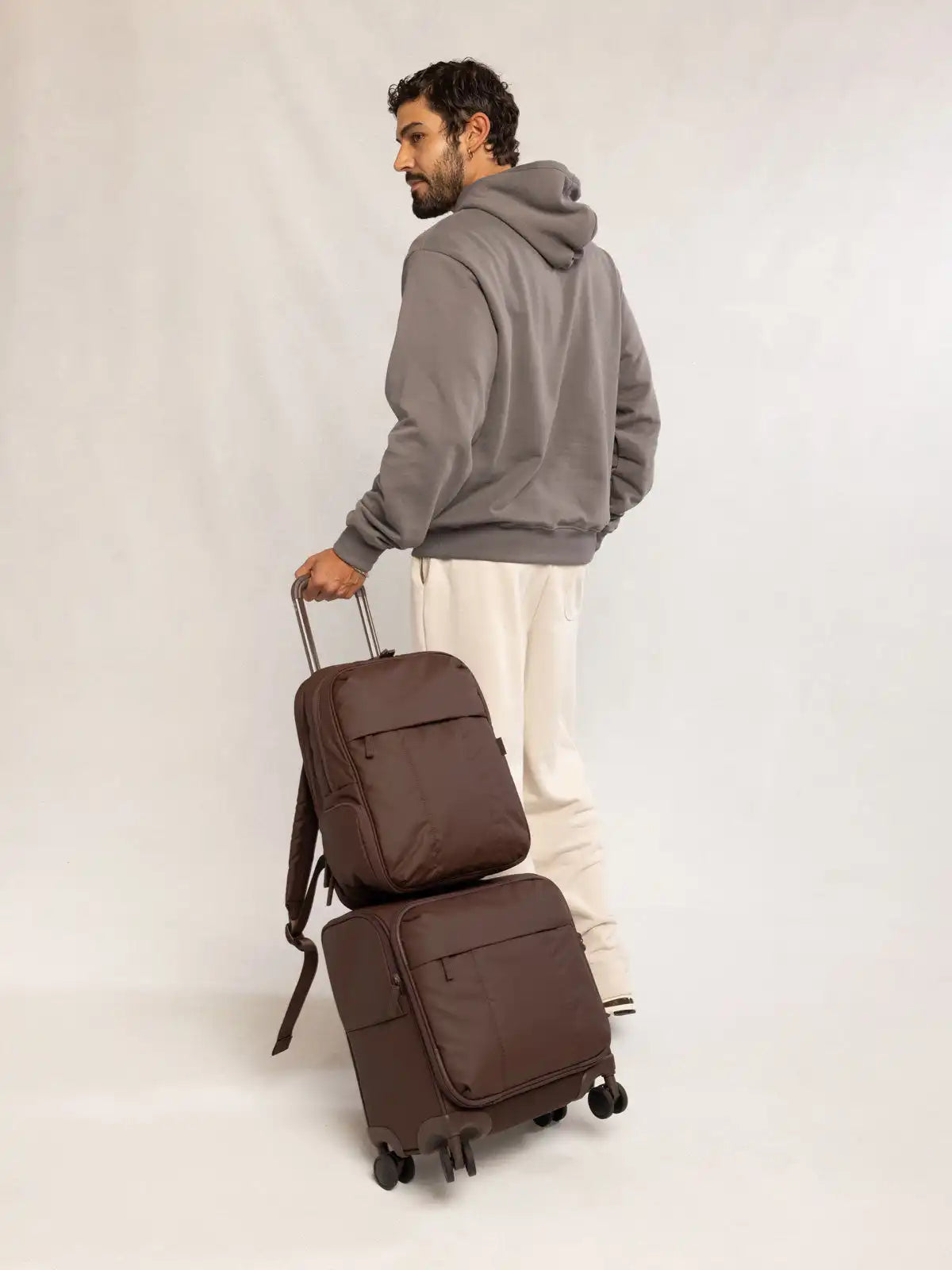 calpaktravelmalls.com
