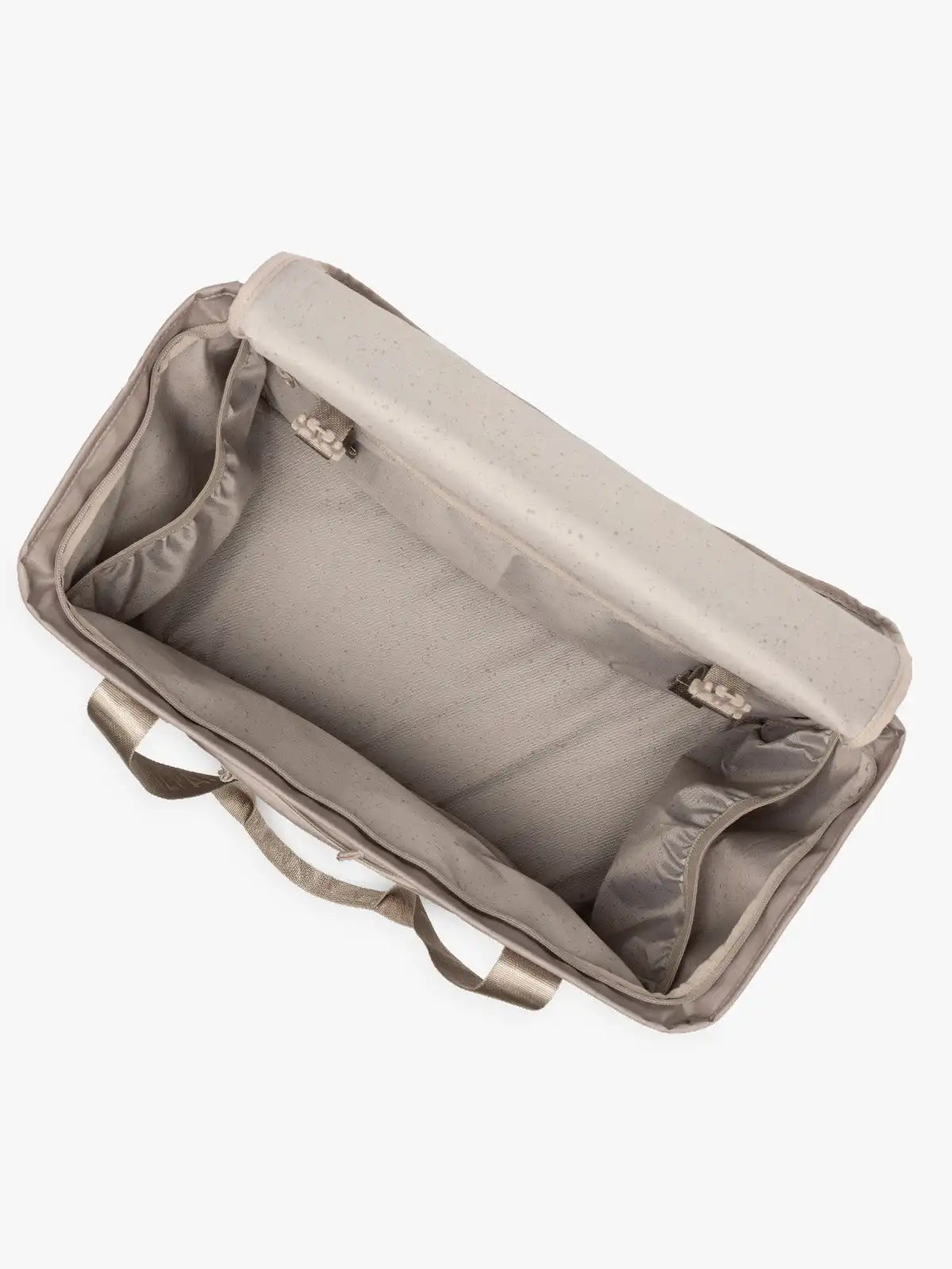 calpaktravelmalls.com