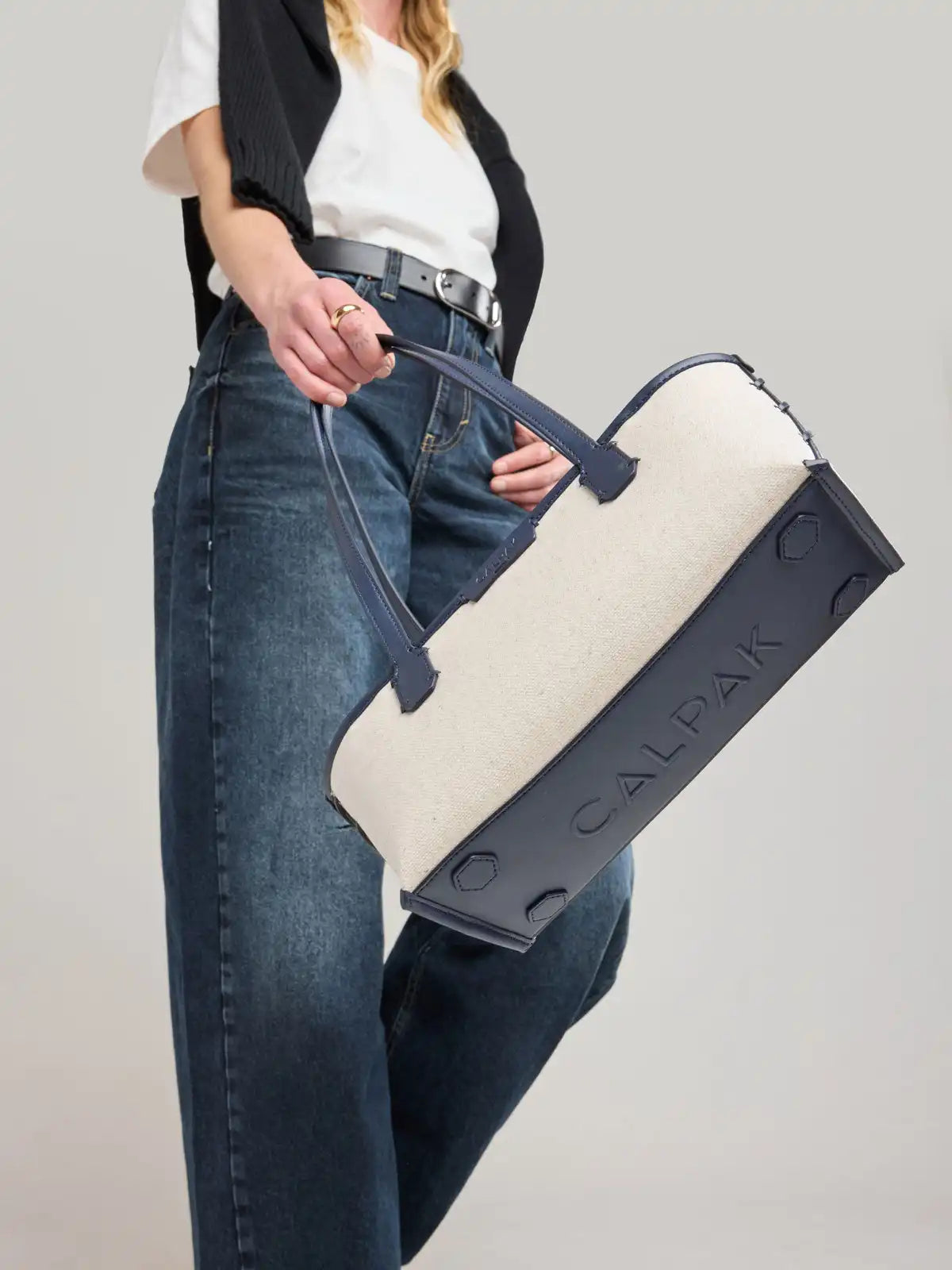 calpaktravelmalls.com