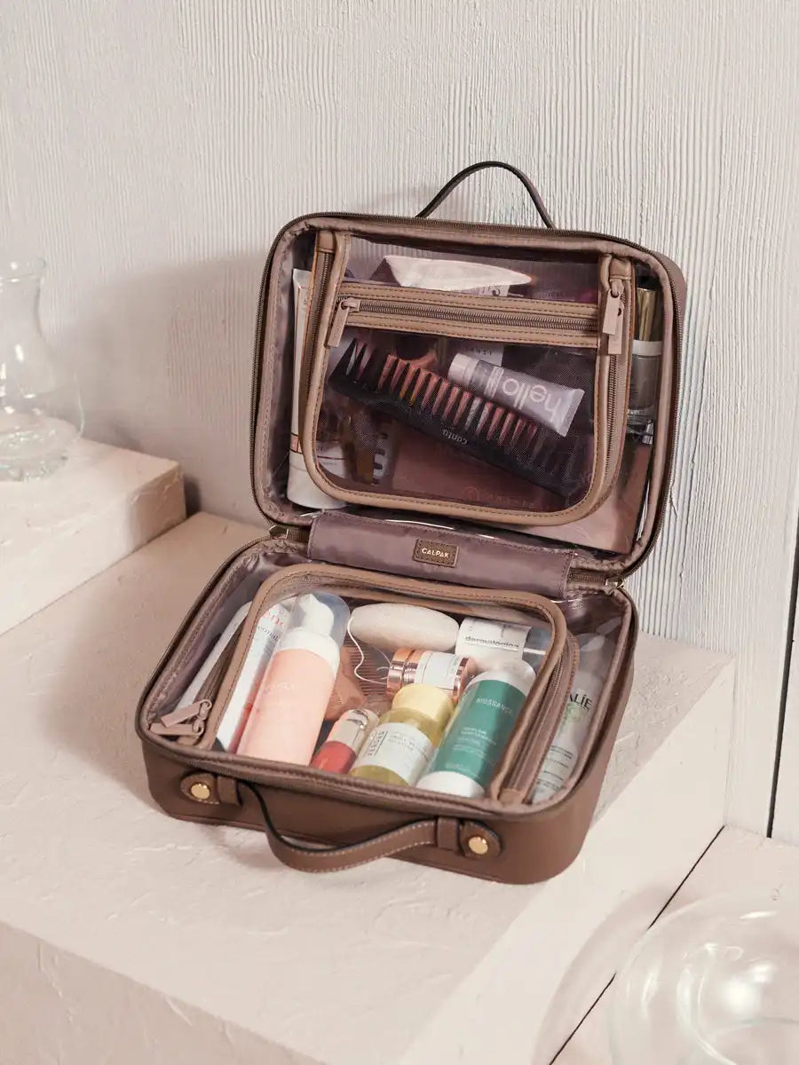 calpaktravelmalls.com