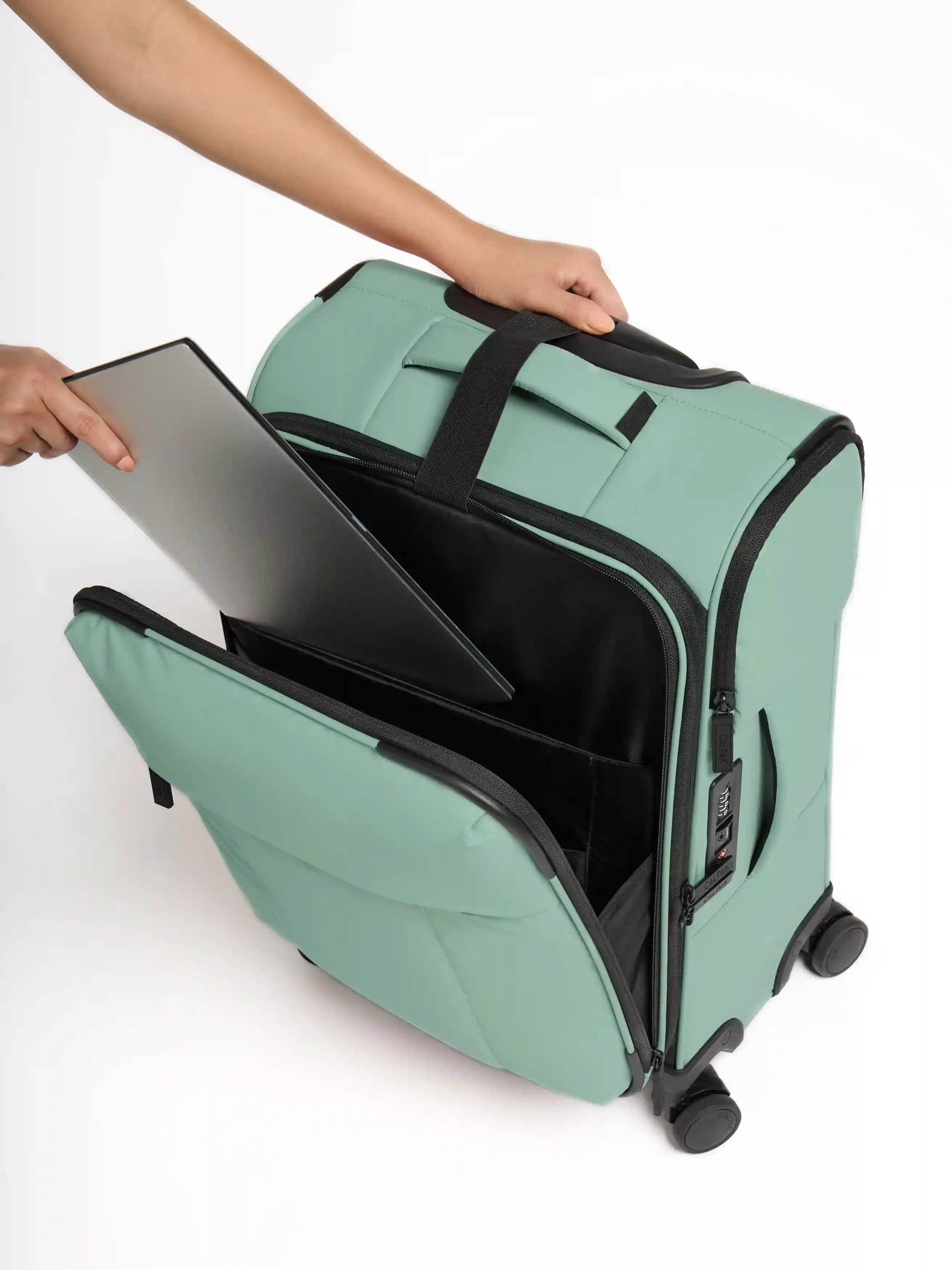 calpaktravelmalls.com