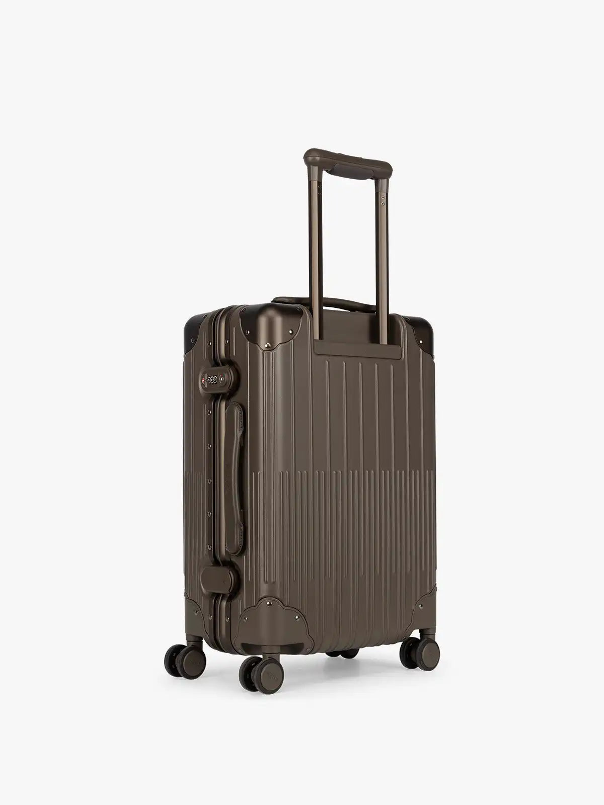 calpaktravelmalls.com
