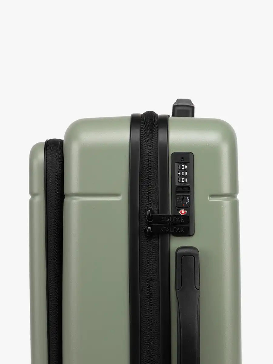calpaktravelmalls.com