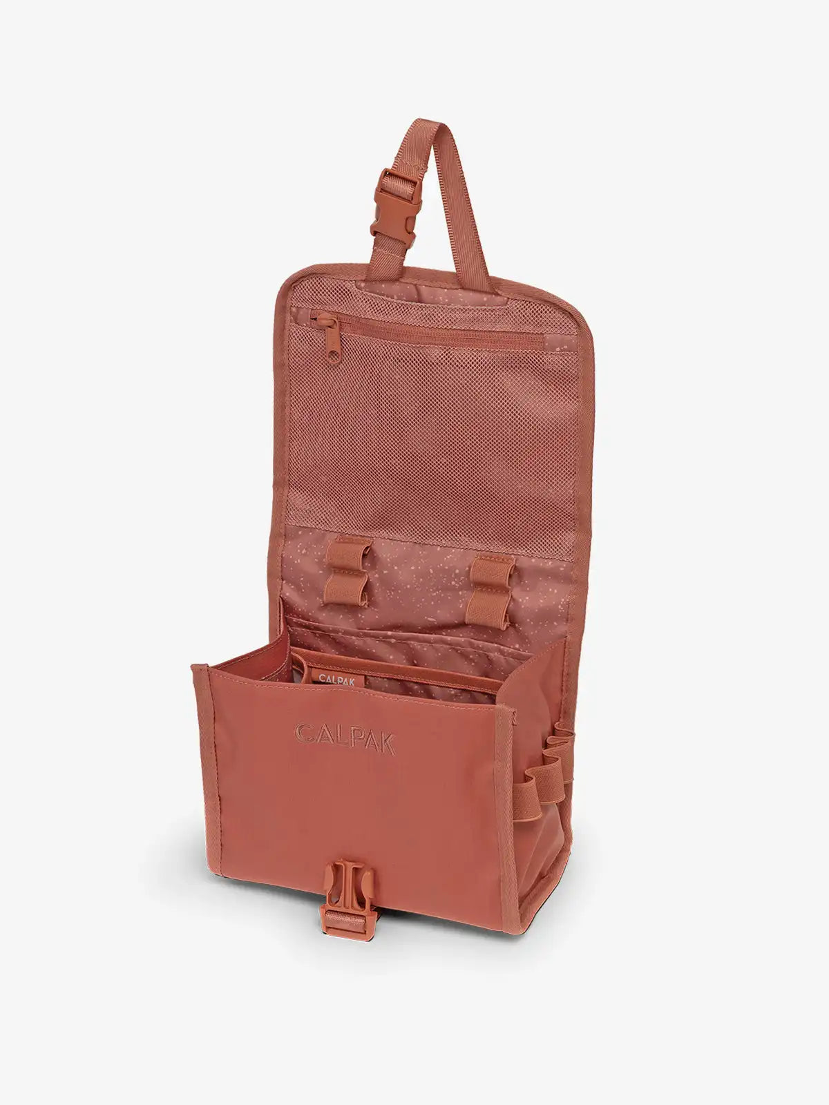 calpaktravelmalls.com