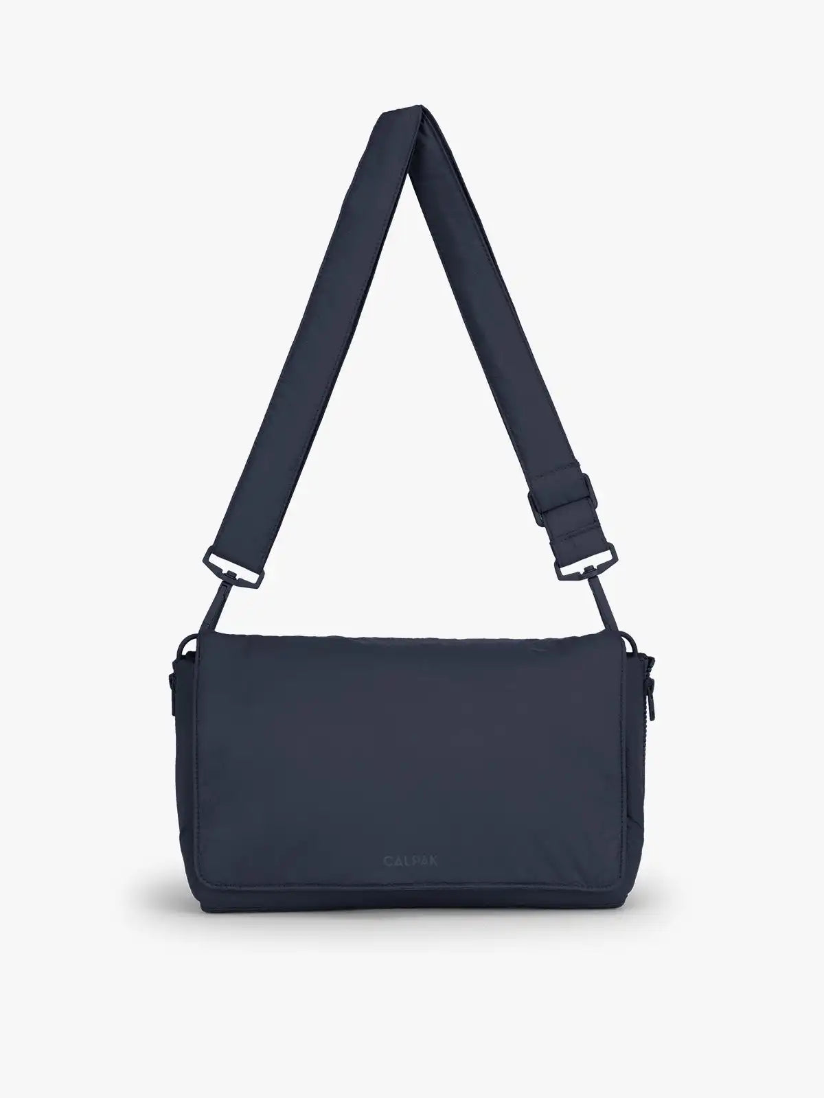 calpaktravelmalls.com