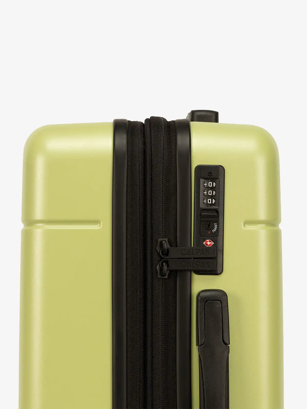 calpaktravelmalls.com