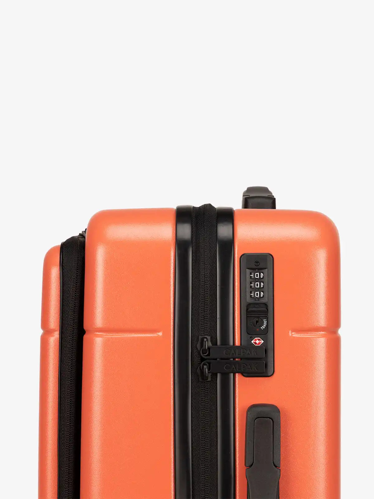 calpaktravelmalls.com