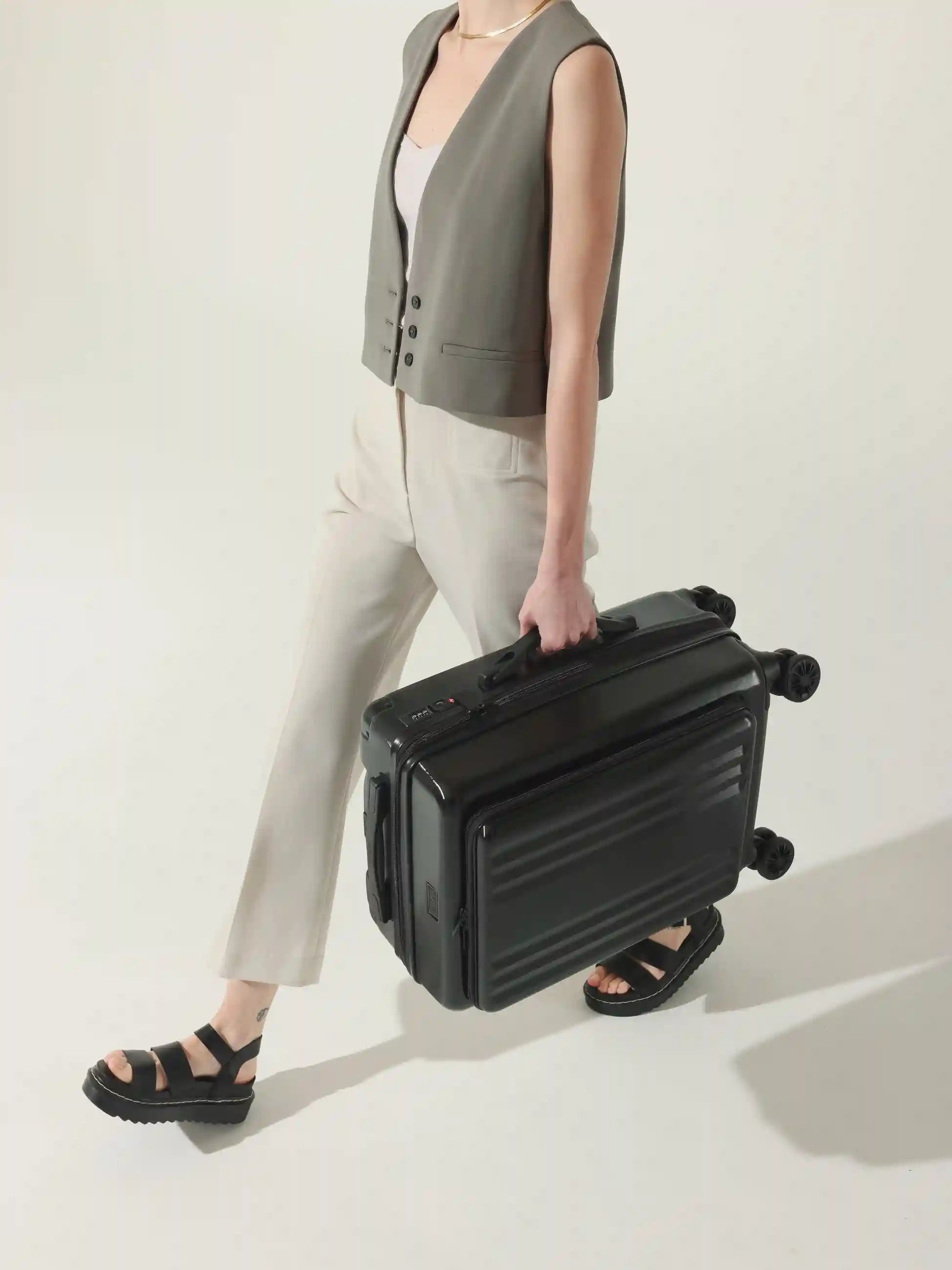 calpaktravelmalls.com