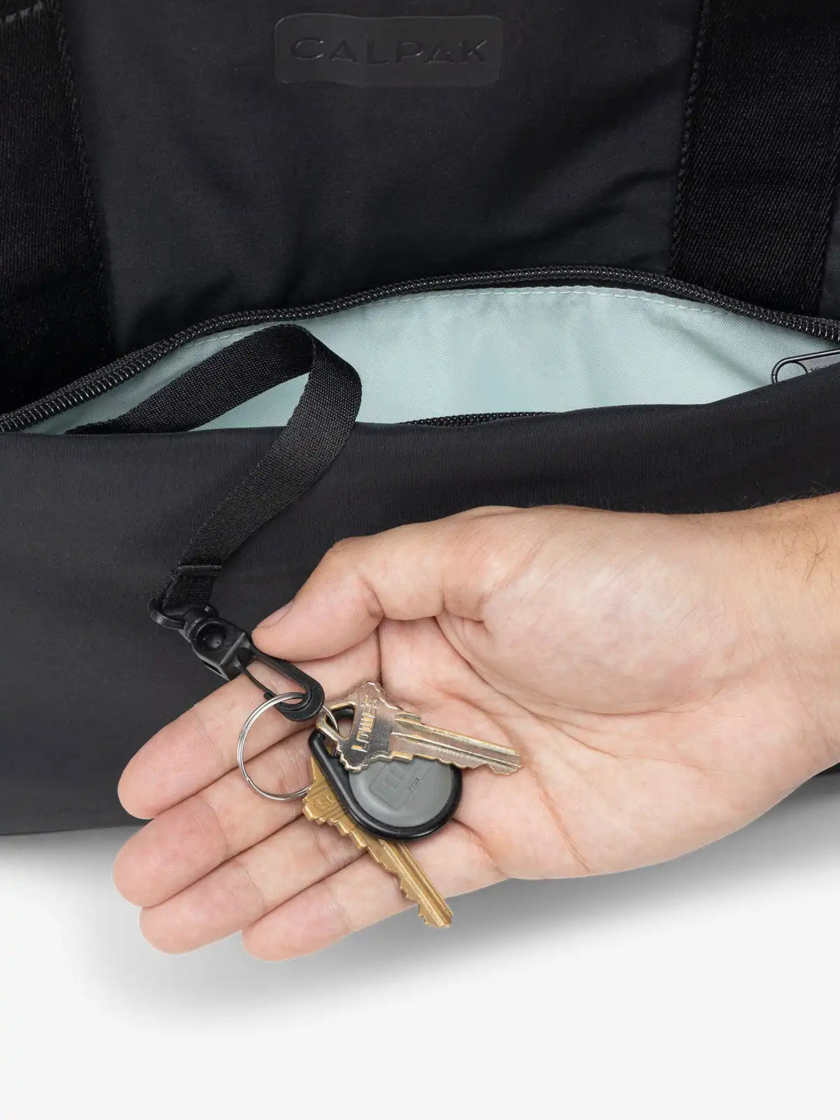 calpaktravelmalls.com