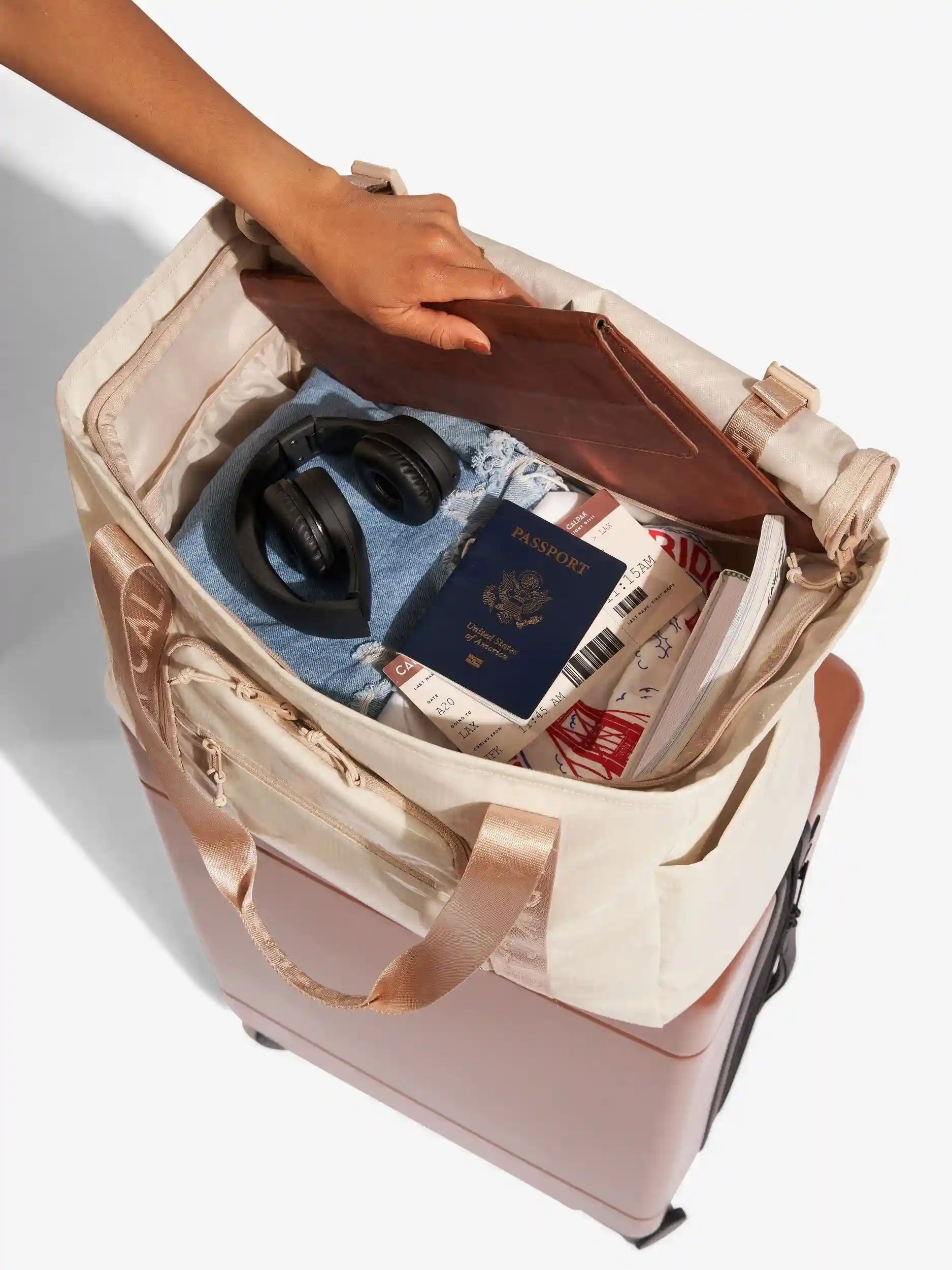 calpaktravelmalls.com