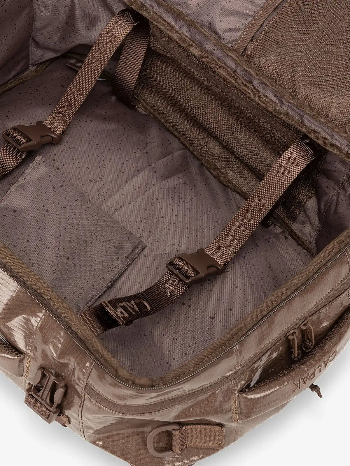 calpaktravelmalls.com
