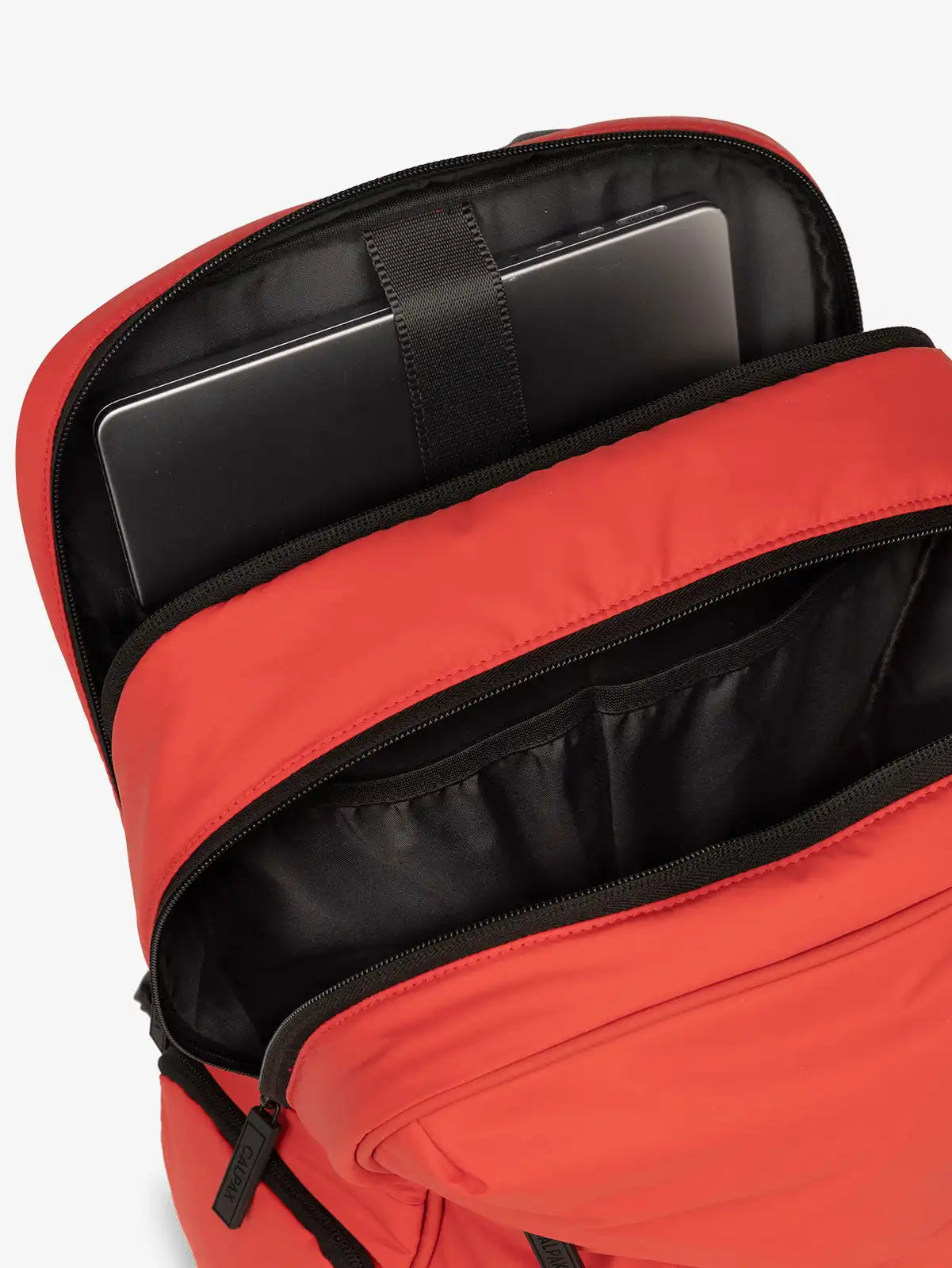 calpaktravelmalls.com